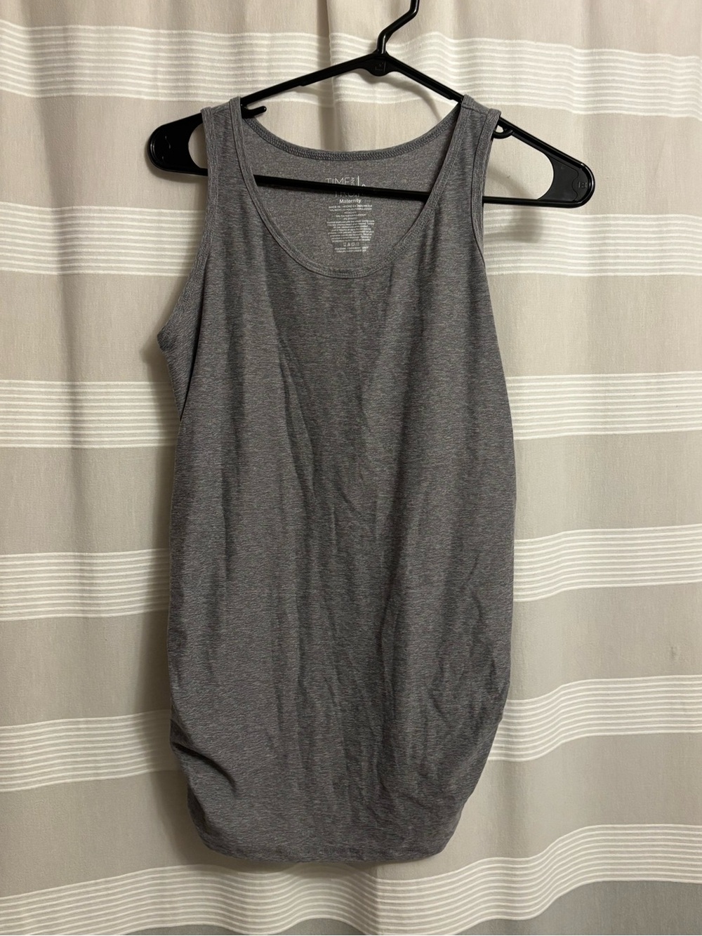 Maternity  Sleeveless Scoop Neck Tank Top - Gray